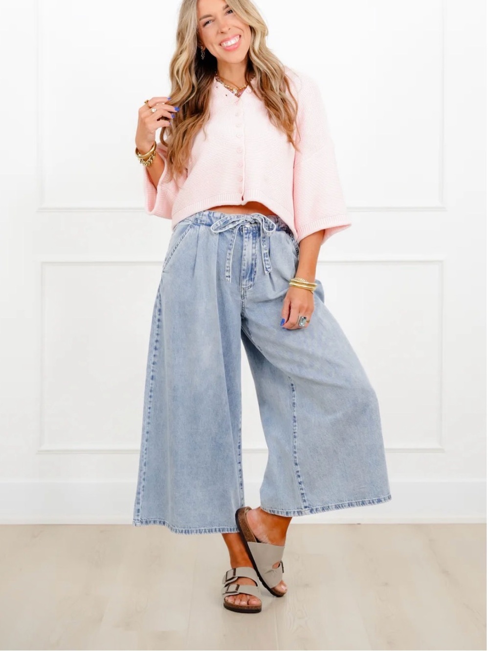 NWT Risen High Rise Light Wash Cropped Wide Leg Tie Belted Jeans